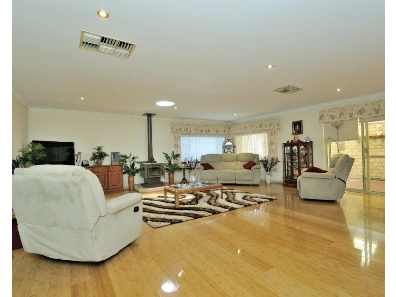 3 Dunkirk Court, Port Kennedy WA 6172