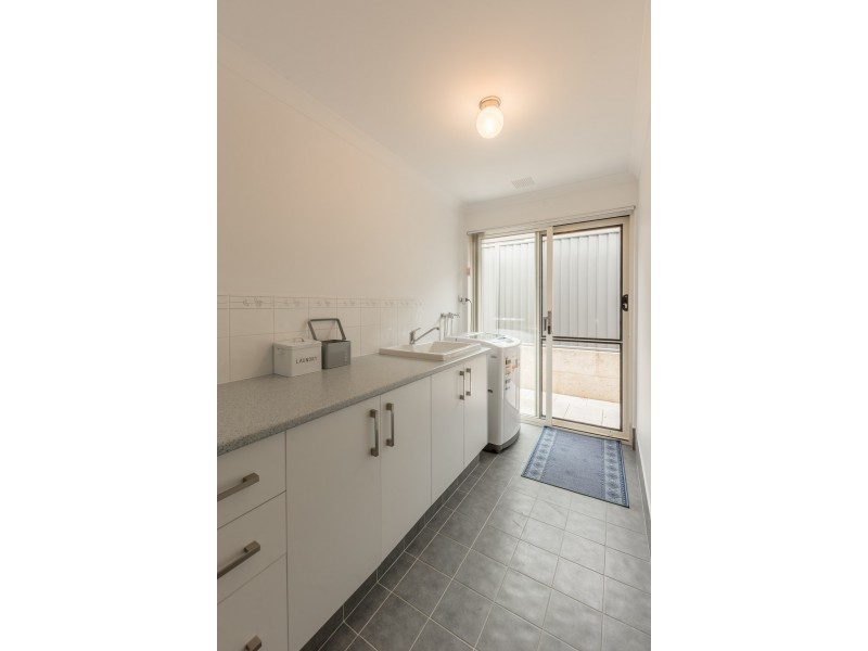 27 Copenhagen St, Baldivis WA 6171