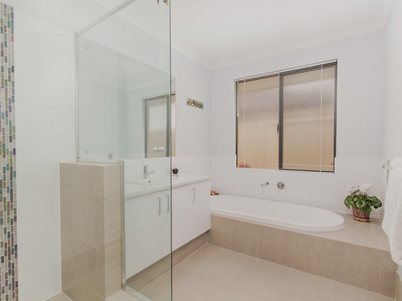 40 Hillsborough Ave, Baldivis WA 6171