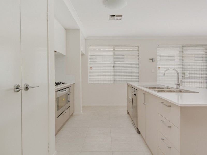 6 Galata Ave, Baldivis WA 6171