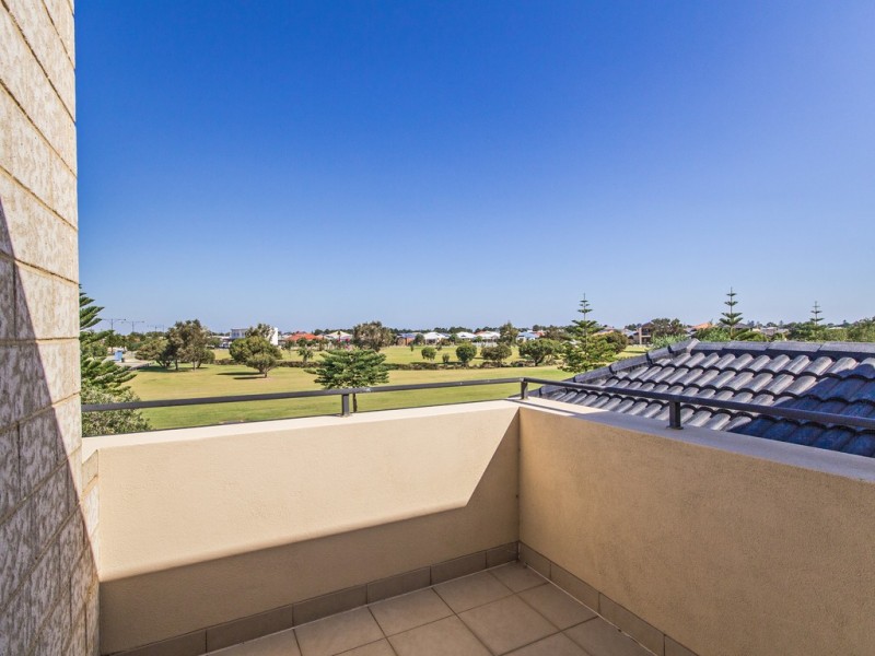 4 Jupiter Bend, Rockingham WA 6168