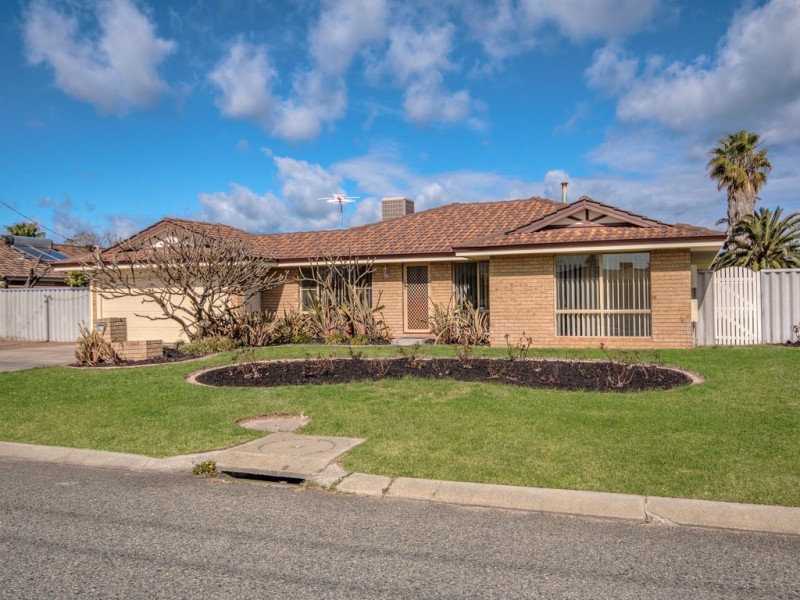 2 Hope Place, Waikiki WA 6169