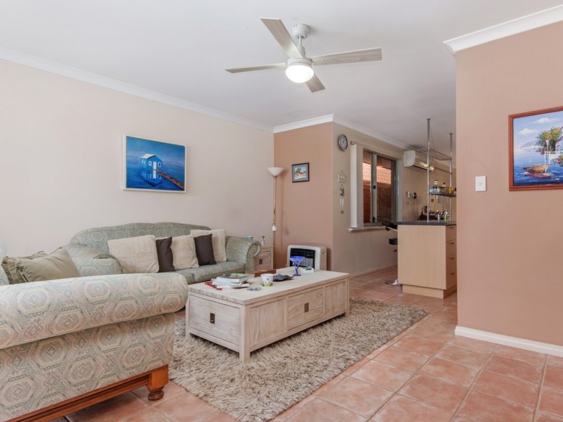 2/51 Laguardia Loop, Port Kennedy WA 6172