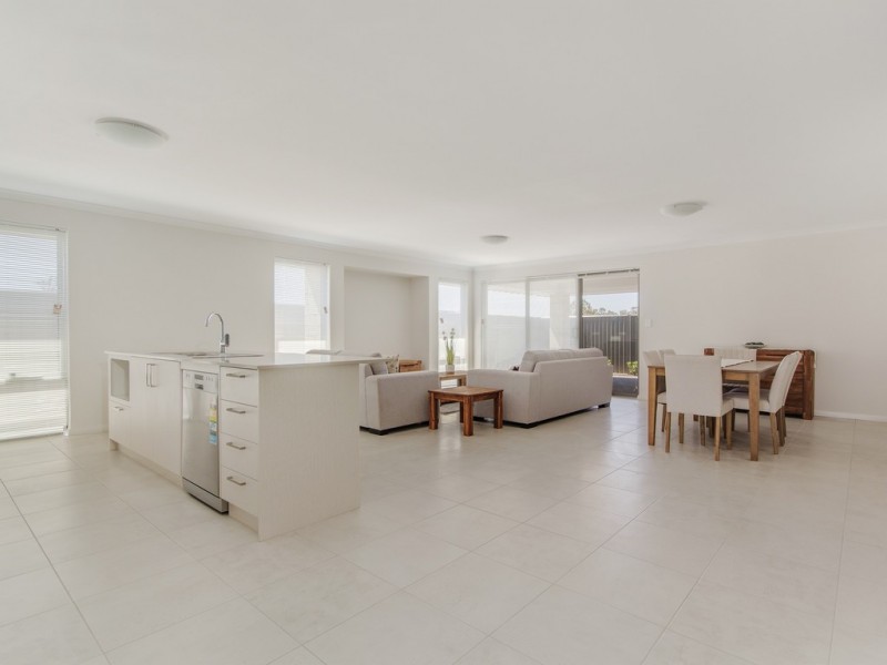 1 Pantheon Rd, Baldivis WA 6171