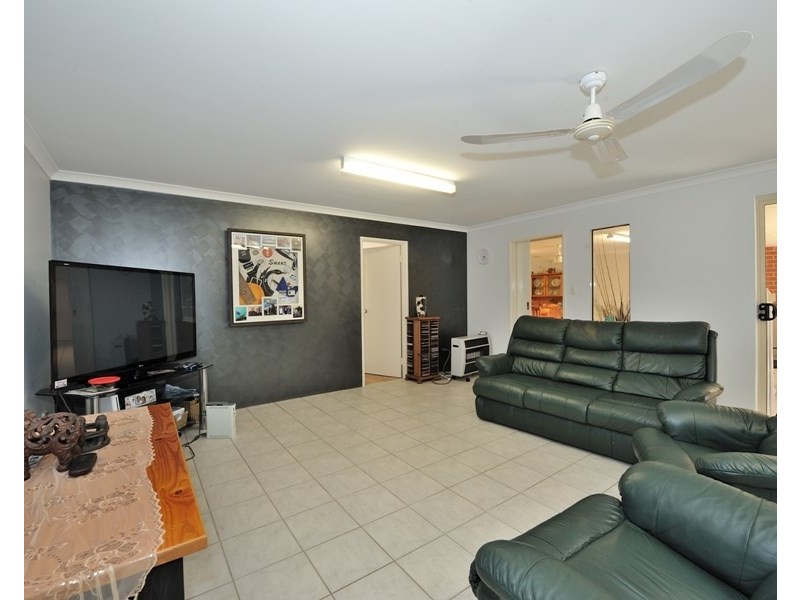 4 Dunkirk Court, Port Kennedy WA 6172