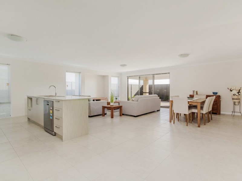 26 Santorini Parkway, Baldivis WA 6171