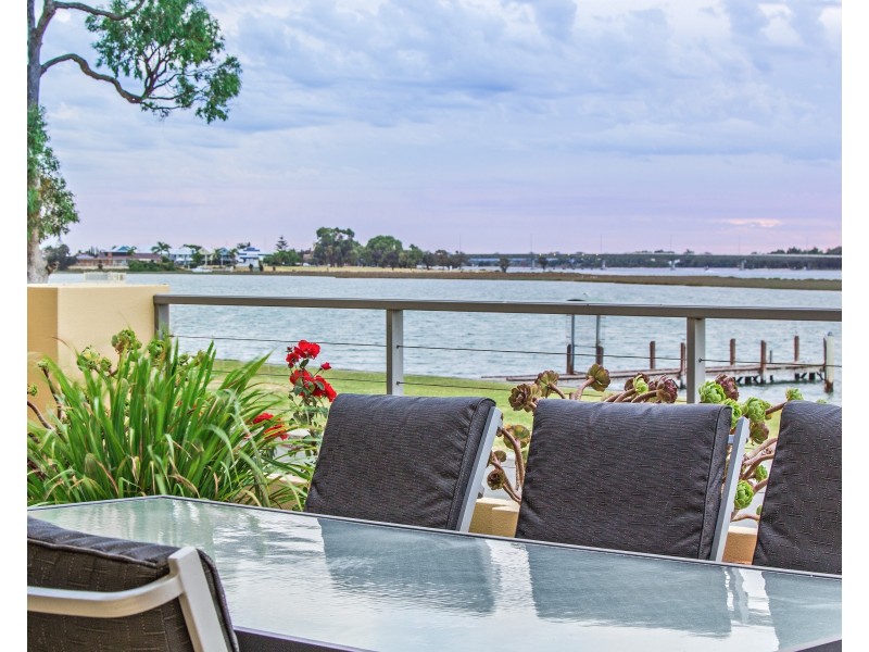 3/10 Winjan Place, Dudley Park WA 6210