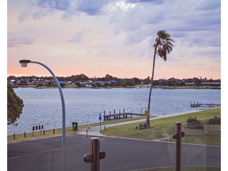 3/10 Winjan Place, Dudley Park WA 6210