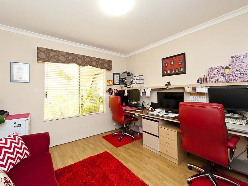 9 Barcelona Grange, Port Kennedy WA 6172