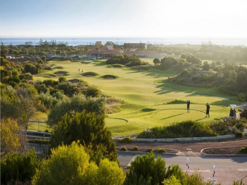 46 Barrenjoey Parkway, Secret Harbour WA 6173