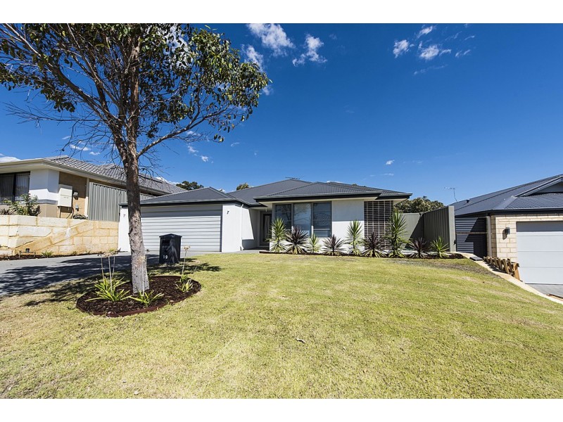 19 Upwey Street, Wellard WA 6170