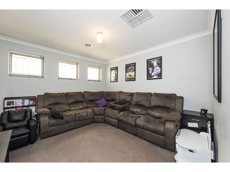 19 Upwey Street, Wellard WA 6170