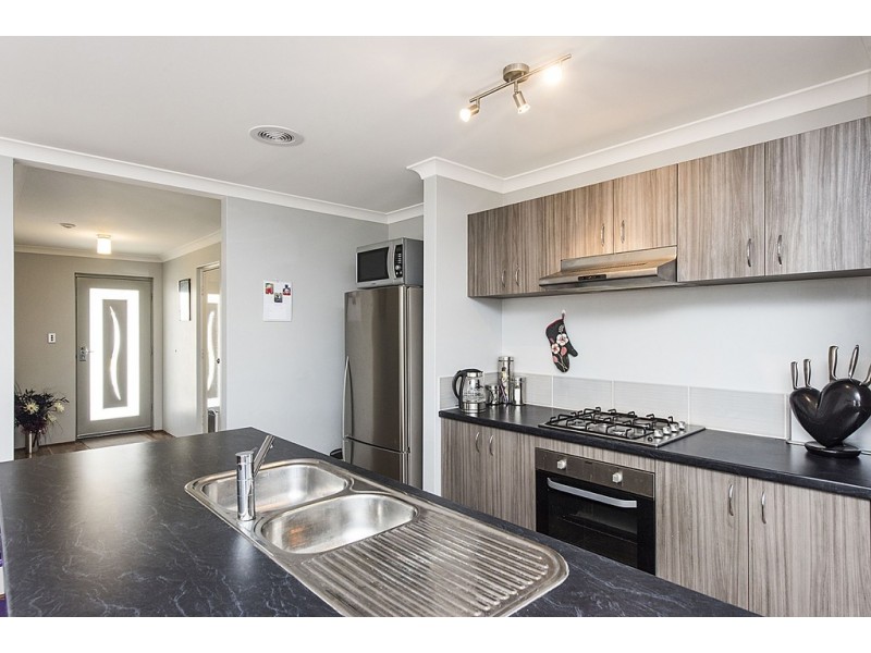 19 Upwey Street, Wellard WA 6170