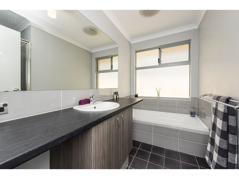 19 Upwey Street, Wellard WA 6170