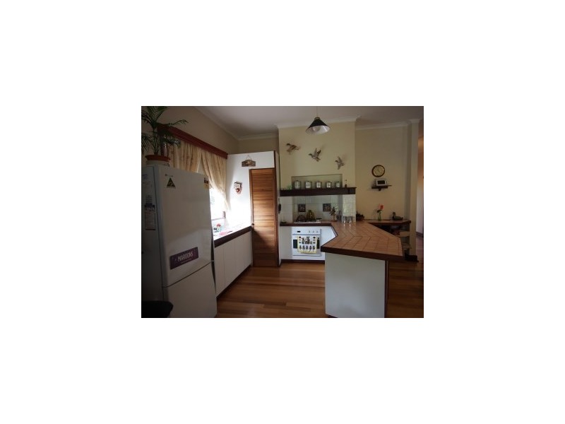 18 Buckby Road, Harvey WA 6220