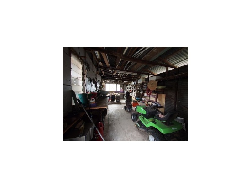 18 Buckby Road, Harvey WA 6220