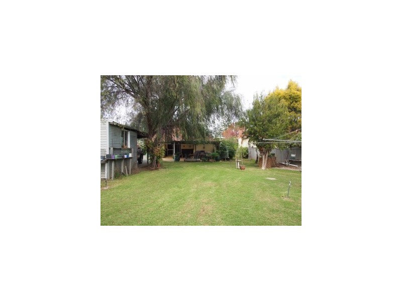 18 Buckby Road, Harvey WA 6220