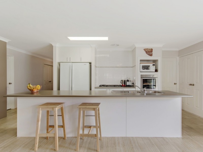 14 Valour Bend, Baldivis WA 6171