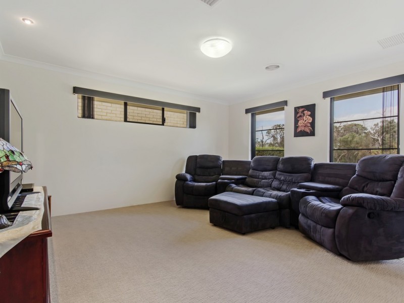 14 Valour Bend, Baldivis WA 6171