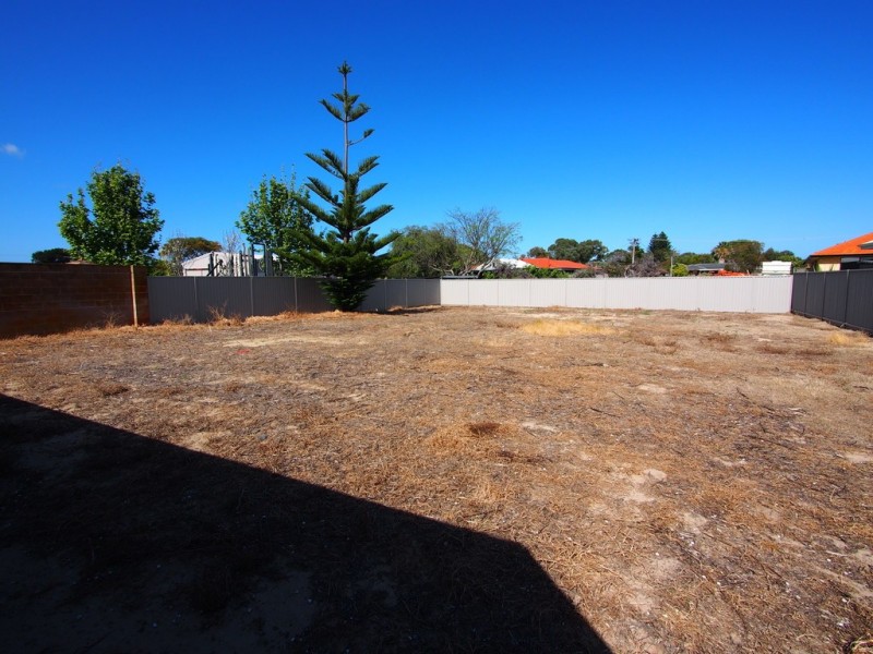 19A Thomas Street, Safety Bay WA 6169