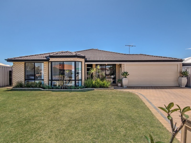 42 Tryall Avenue, Port Kennedy WA 6172
