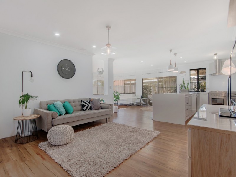 42 Tryall Avenue, Port Kennedy WA 6172