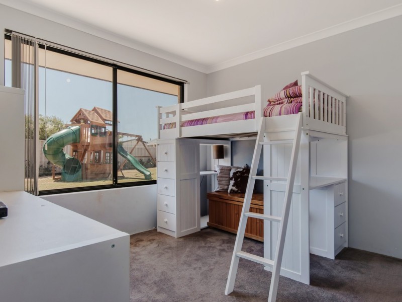 42 Tryall Avenue, Port Kennedy WA 6172