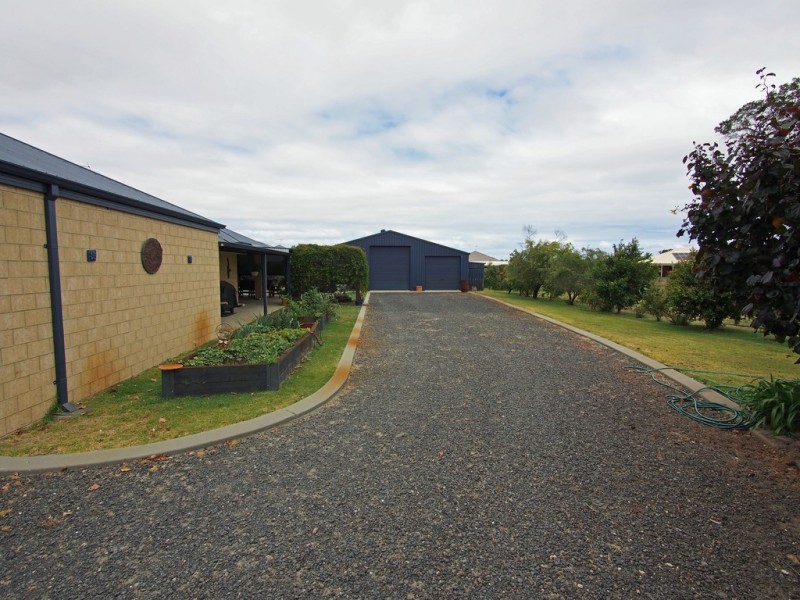 7 Chidlow Way, Roelands WA 6226