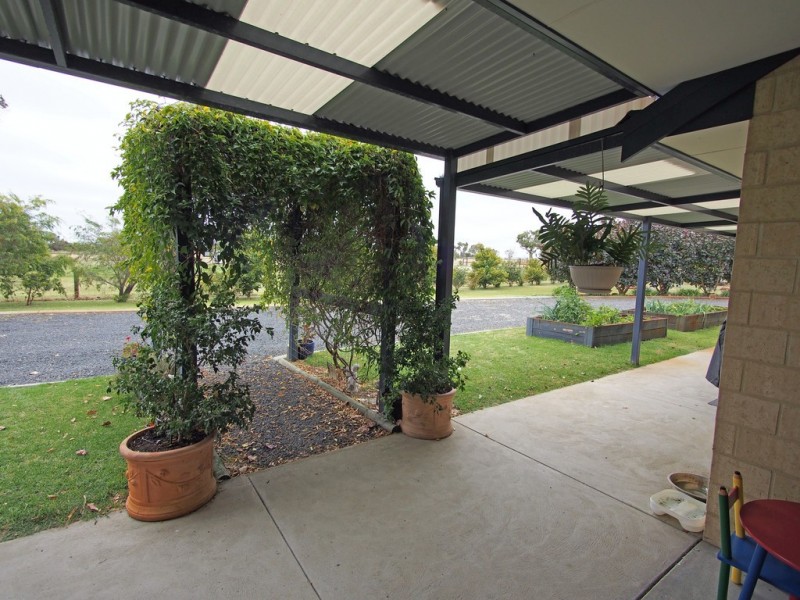 7 Chidlow Way, Roelands WA 6226