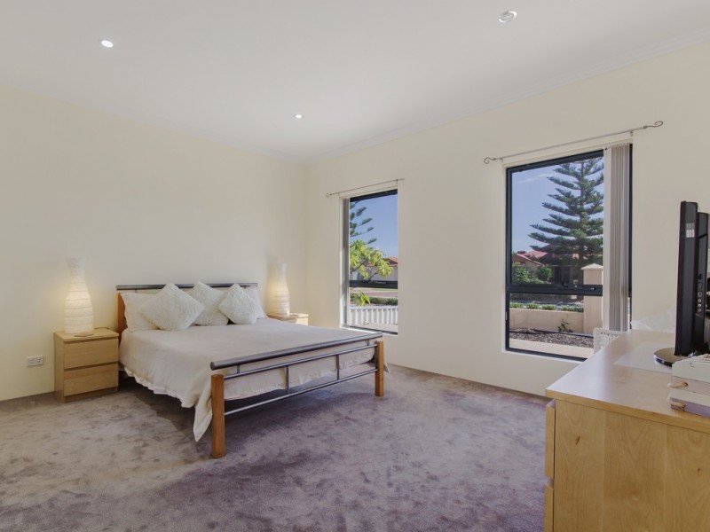 165 Grand Ocean Boulevard, Port Kennedy WA 6172