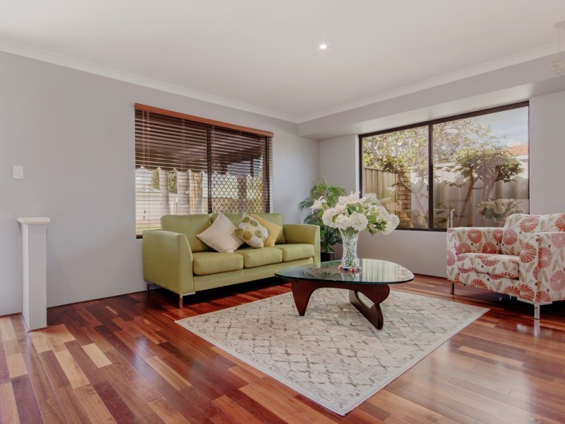 16 Aldinga Place, Waikiki WA 6169