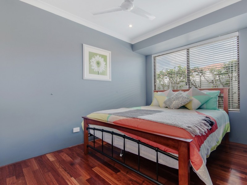 16 Aldinga Place, Waikiki WA 6169
