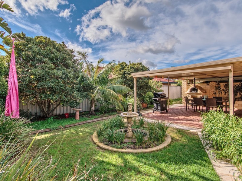 16 Aldinga Place, Waikiki WA 6169