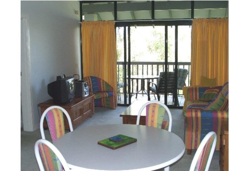 Unit 1445/ .. Cascade Condominiums, Laguna Quays QLD 4800