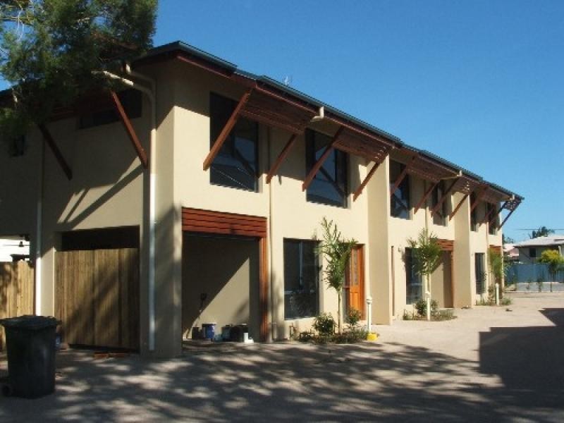 Unit 2/16 Marathon Street, Proserpine QLD 4800