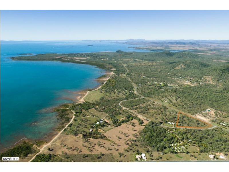 54 Conder Parade, Midge Point QLD 4799