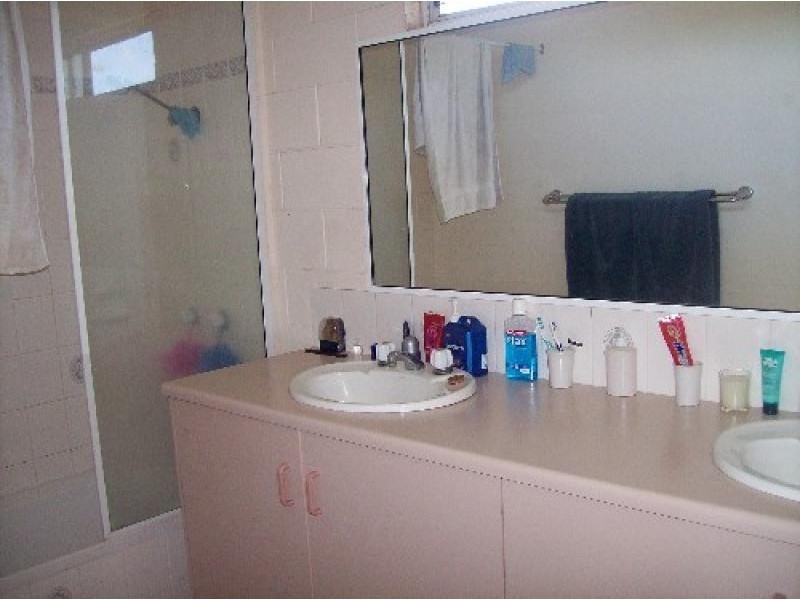 Unit 4/12 Gardenia Street, Proserpine QLD 4800