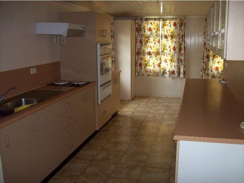 16 Faust Street, Proserpine QLD 4800