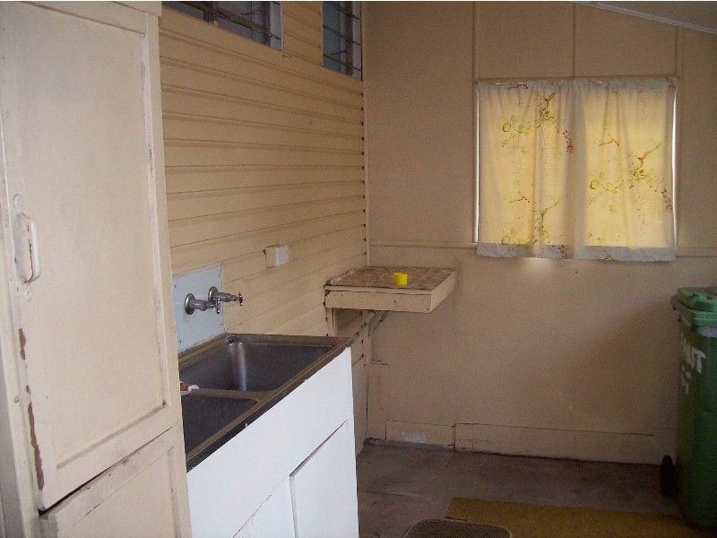 16 Faust Street, Proserpine QLD 4800