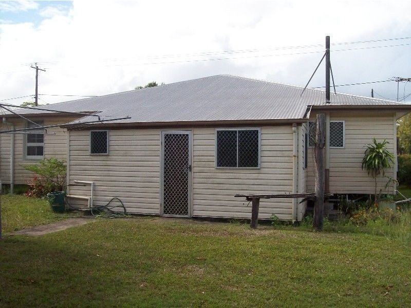 16 Faust Street, Proserpine QLD 4800