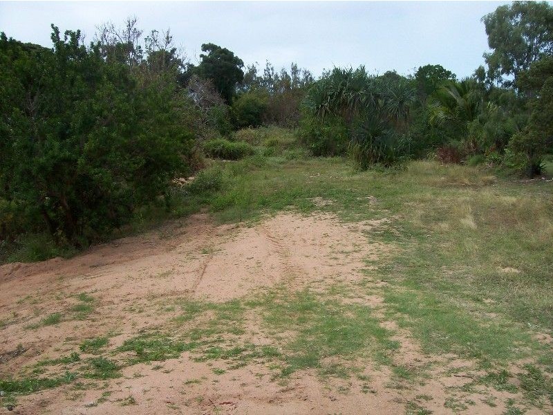 88 Gloucester Avenue, Hideaway Bay QLD 4800