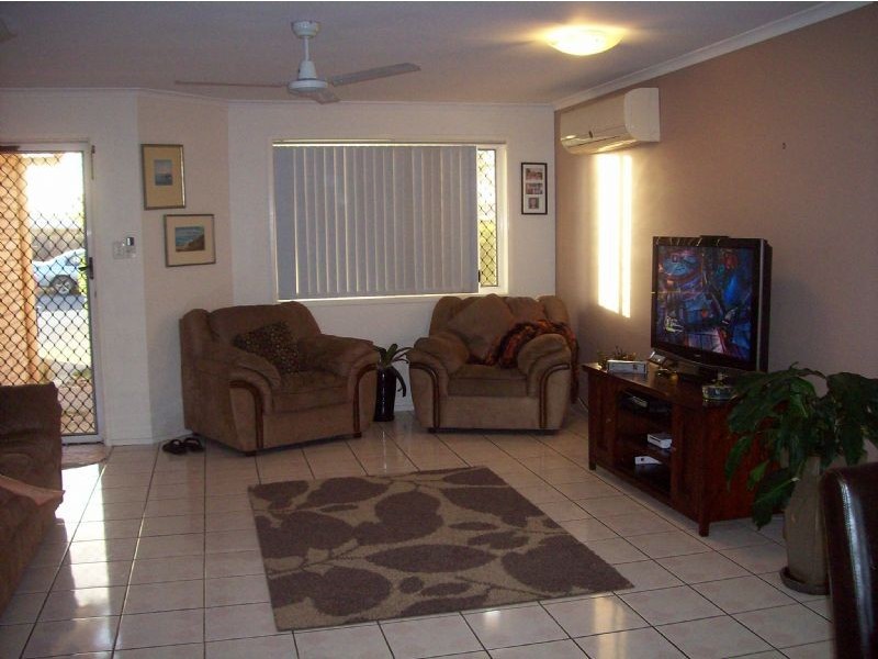 4/10 Gardenia Street, Proserpine QLD 4800