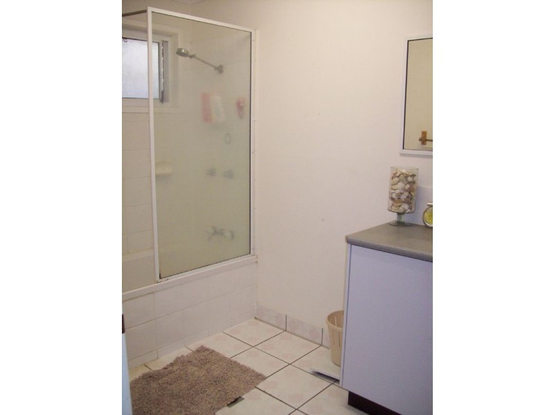 4/10 Gardenia Street, Proserpine QLD 4800
