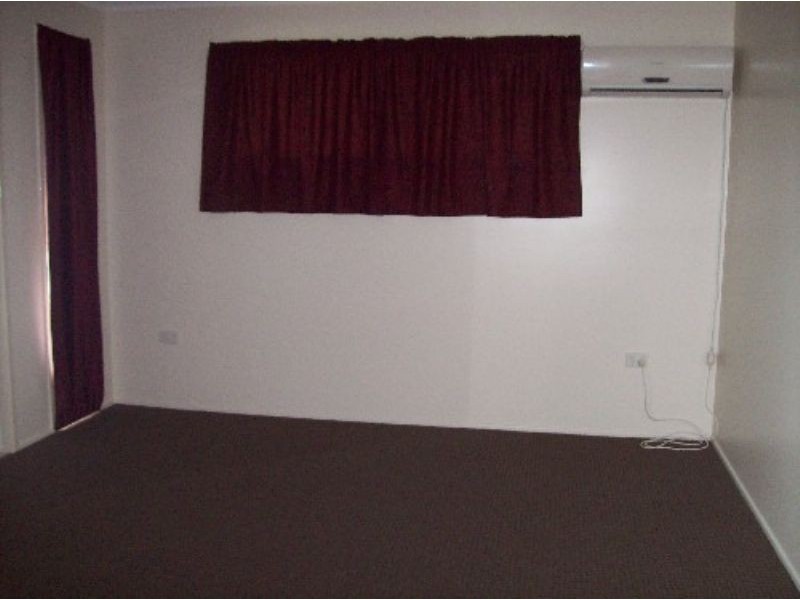 1/8 Gardenia Street, Proserpine QLD 4800