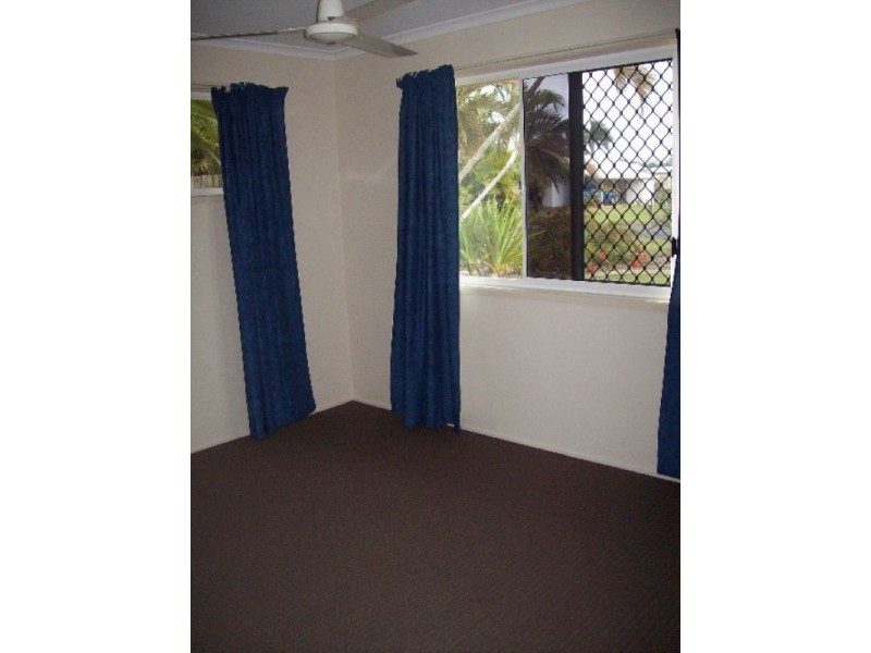 1/8 Gardenia Street, Proserpine QLD 4800