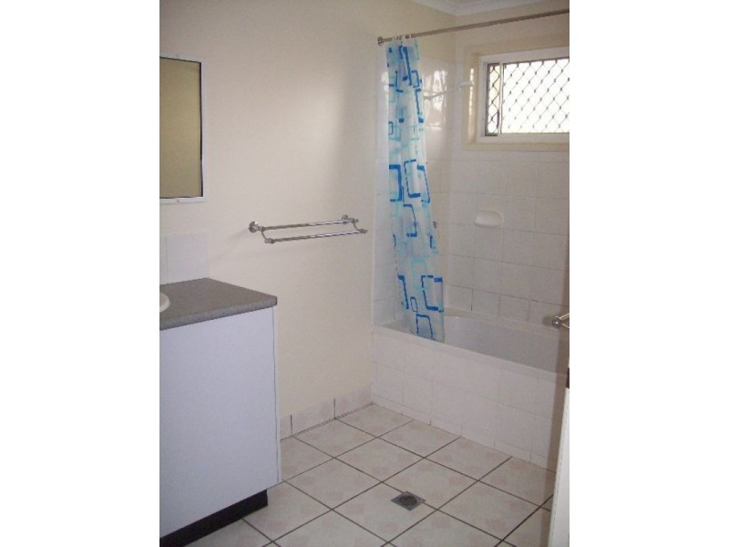 1/8 Gardenia Street, Proserpine QLD 4800