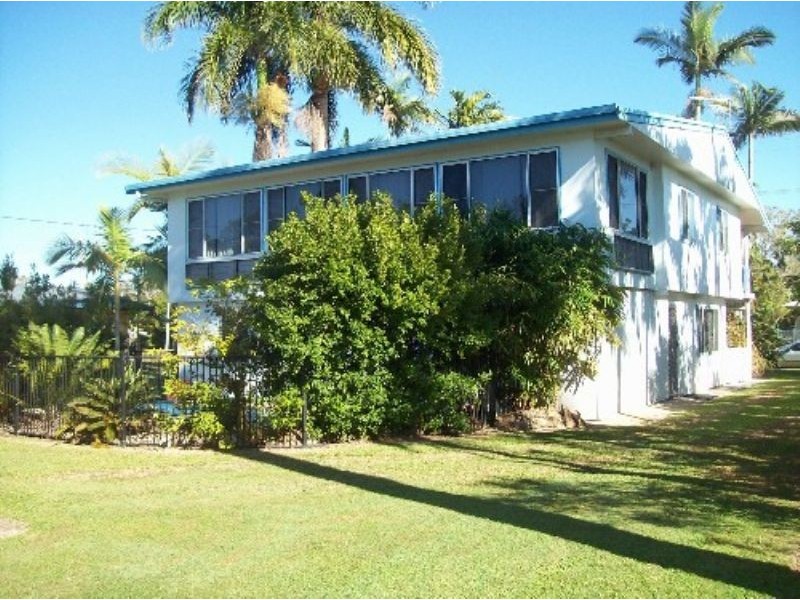 14 Peters Avenue, Midge Point QLD 4799