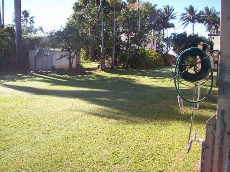 14 Peters Avenue, Midge Point QLD 4799