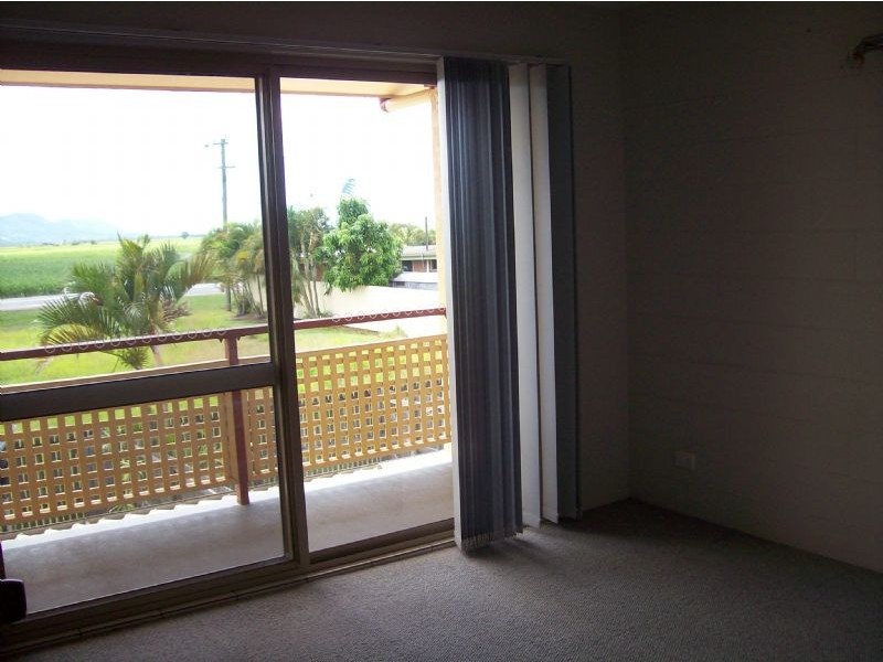 4/6 Gardenia Street, Proserpine QLD 4800