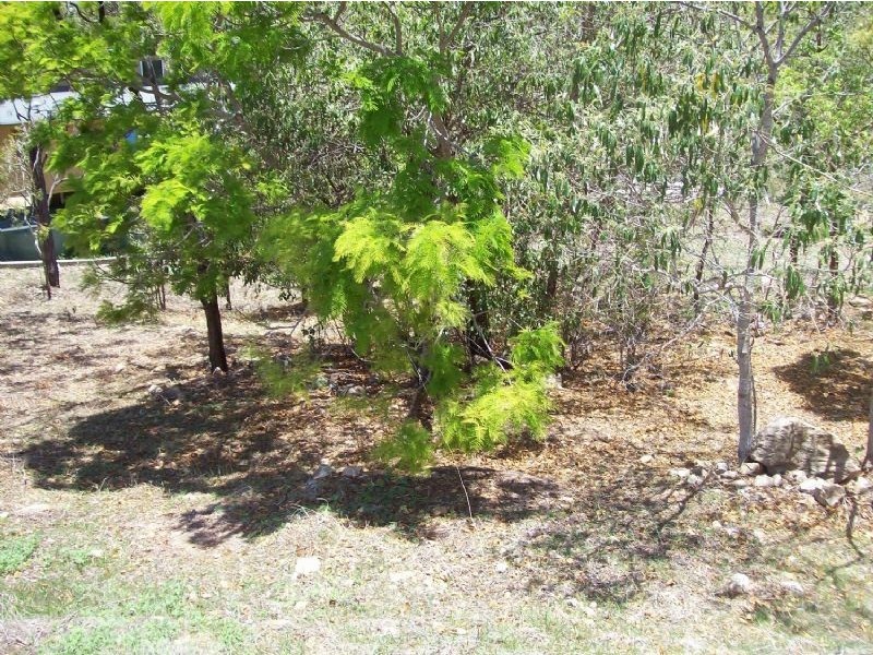 19 Roseric Crescent, Hideaway Bay QLD 4800